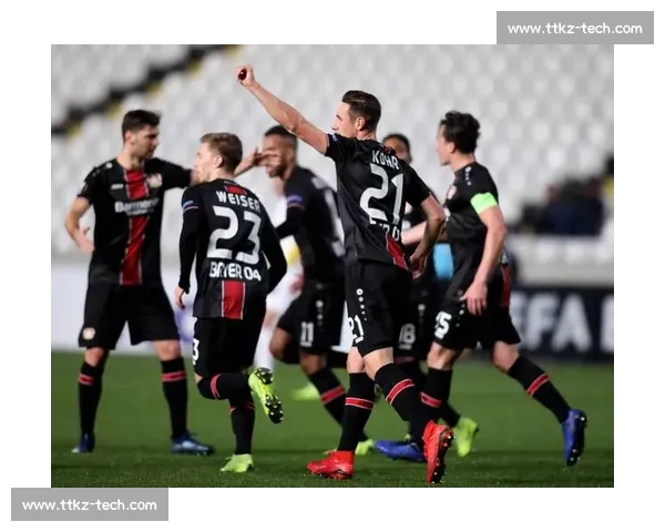 首发调整成胜负关键球队战术重塑与状态激活全解析赛季走向前瞻 首发调整成胜负关键球队战术重塑与状态激活全解析赛季走向前瞻